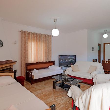 Guesthouse Moonlight Downtown Ksamil Kültér fotó