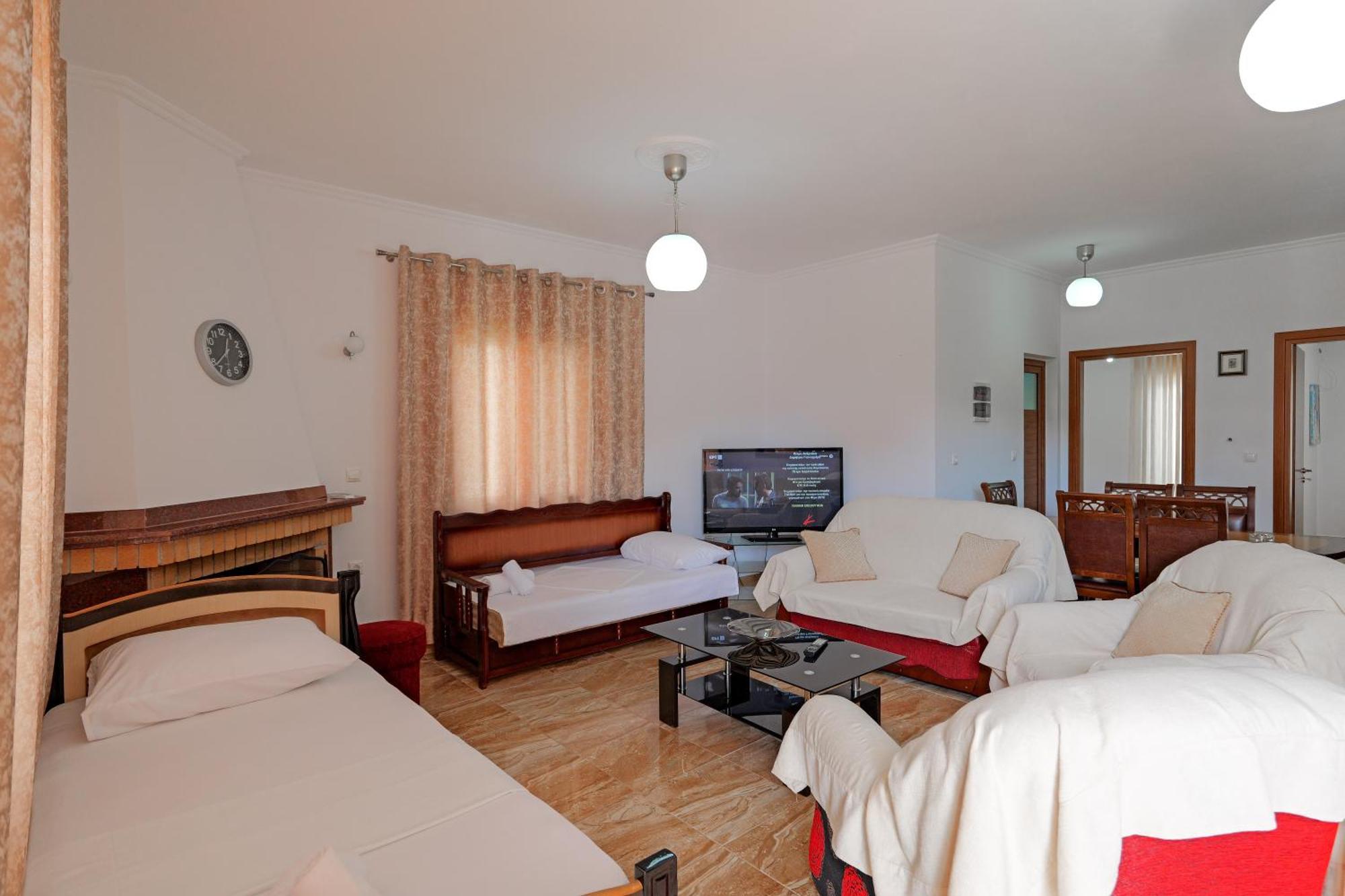 Guesthouse Moonlight Downtown Ksamil Kültér fotó