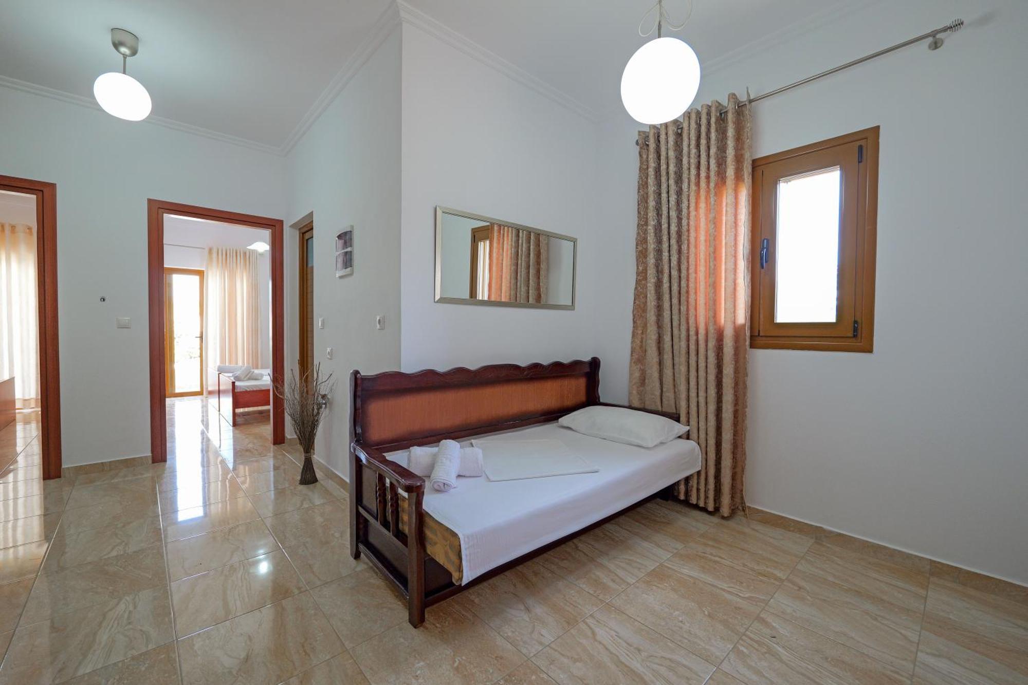 Guesthouse Moonlight Downtown Ksamil Kültér fotó