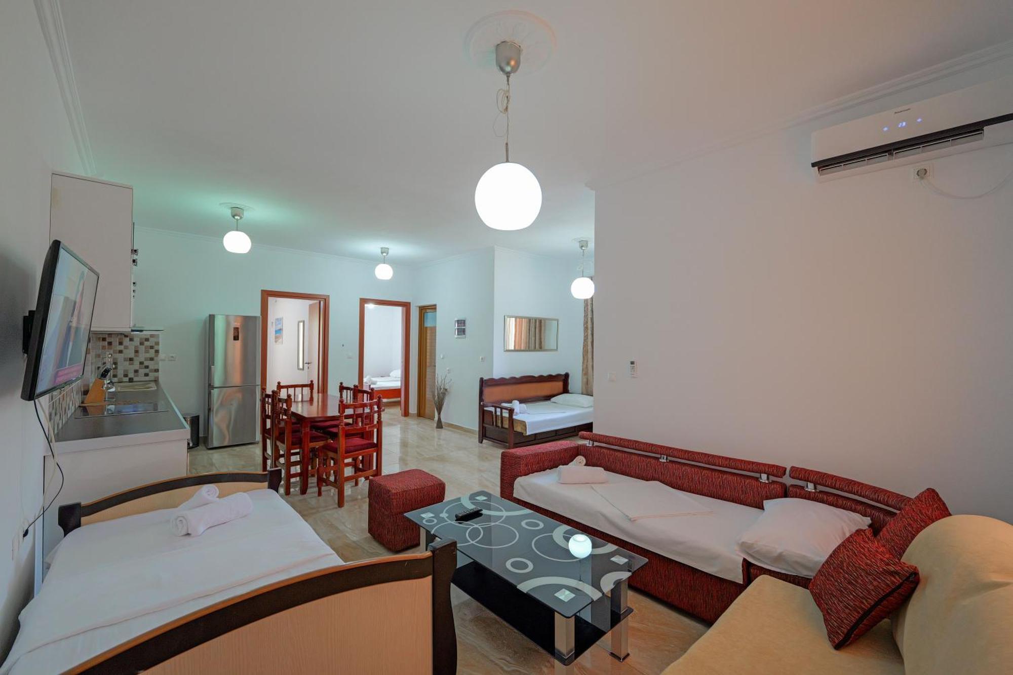 Guesthouse Moonlight Downtown Ksamil Kültér fotó