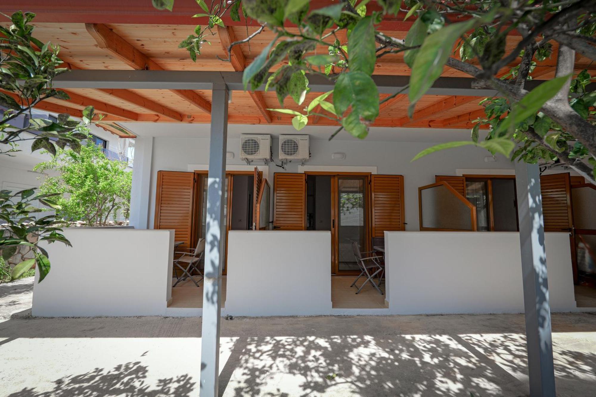 Guesthouse Moonlight Downtown Ksamil Kültér fotó